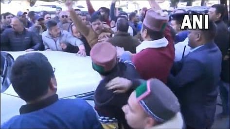 Something hot brewing amid race for CM's chair in Himachal? State Congress workers stop party...