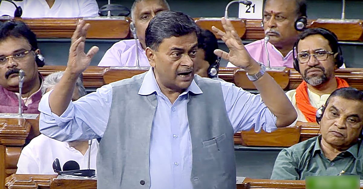 Chhapra locals told me nearly 200 have died due to spurious liquor: Union Minister RK Singh 