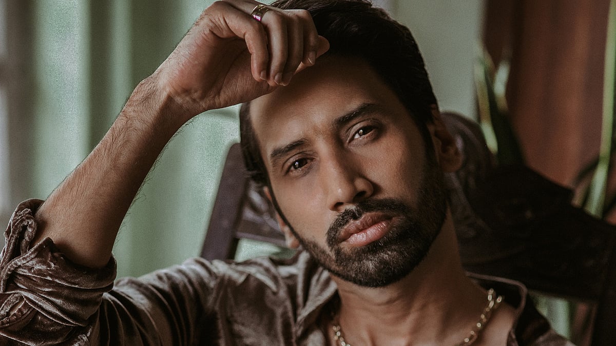 Ajoyib sifatli porno filmlar paypoqdagi mushukning yaqindan surati