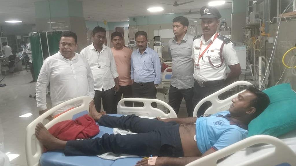 Bhayandar: Snake bites fireman during rescue-operation