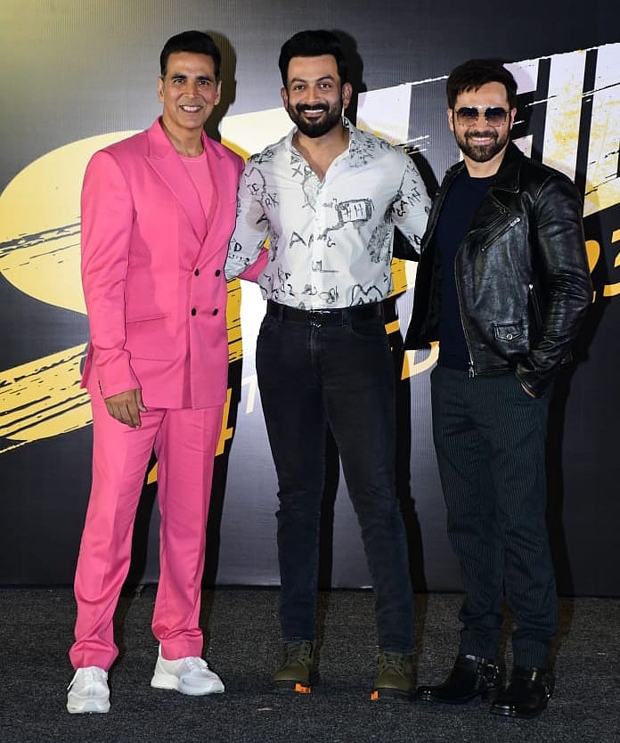 (l-r) Akshay Kumar, Prithviraj Sukumaran, Emraan Hashmi
