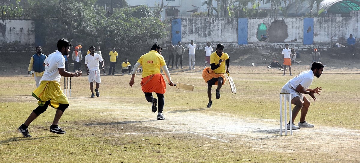 Bhopal: Vedic Brahmins’ cricket tourney begins with mantras   