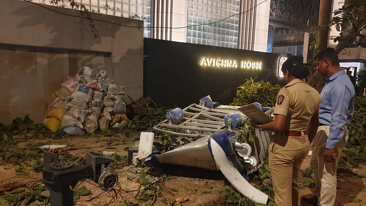Mumbai: 'Deceased avoided safety hooks,' say police in Worli lift trolley collapse case