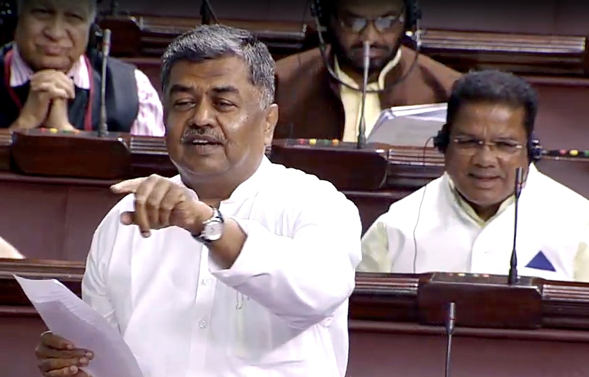 Karnataka Congress leader eats his words, apologises for 'prostitute' remark