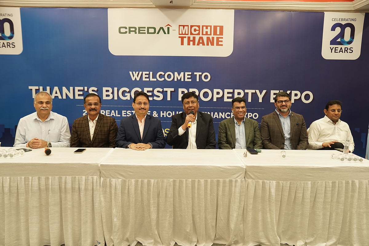 Mr. Bhavesh Gandhi (Regency Group), Mr. Manish Khandelwal(Secretary), Mr. Sandeep Maheshwari (Exhibition Committee Chairman), Mr. Jitendra Mehta (President), Mr. Sachin Mirani (Vice-President), Mr. Faiyaz Virani (Jt. Treasurer), Mr. Manish Mehta (Committee Member)