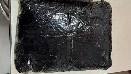 Mumbai: Ganja worth ₹ 10 lakh seized; one held