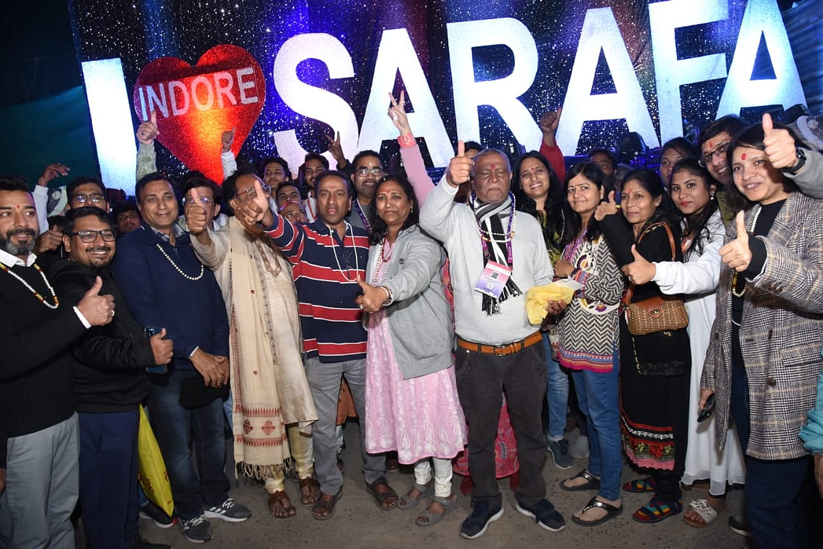 NRIs enjoy street food at sarafa on Sunday night