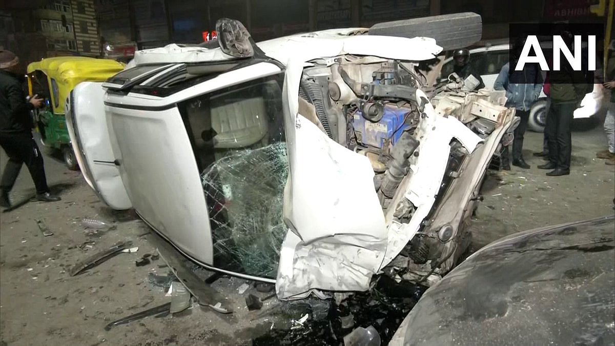 Delhi: Police officer rams six vehicles with his personal car in Dwarka; booked