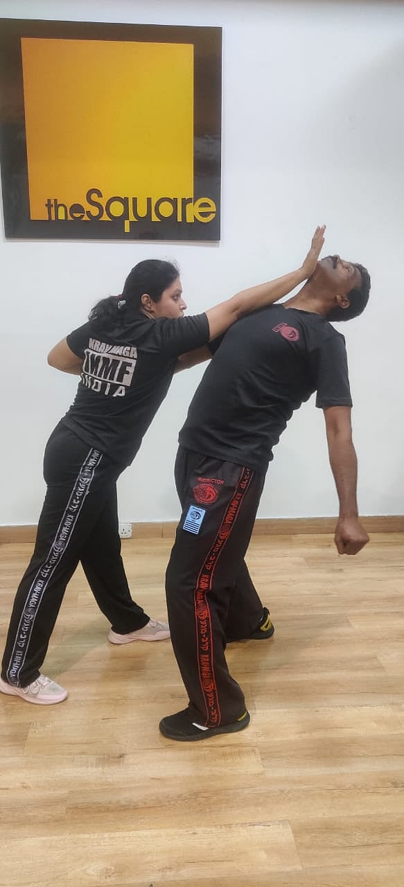 The attack should be hard and quick to shock the attacker