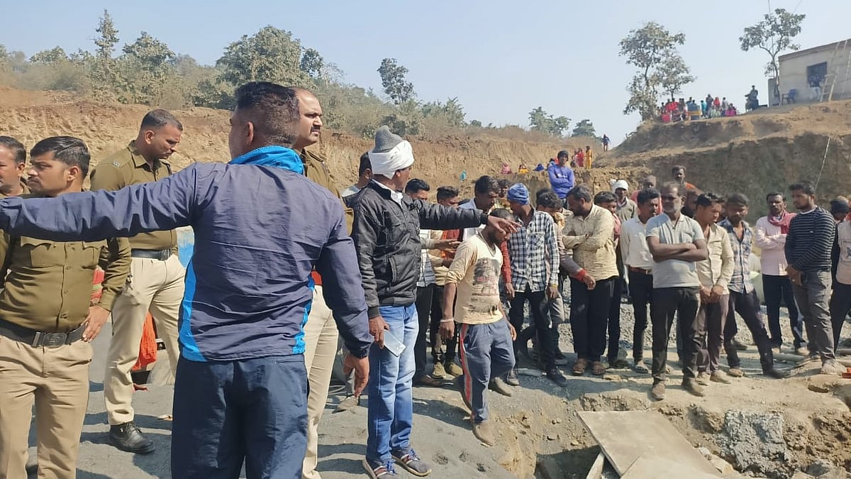 Madhya Pradesh: Two labourers dead as under construction wall collapses in Bargi