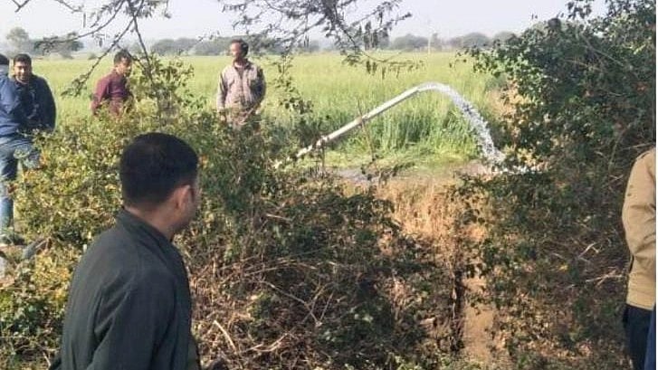 Madhya Pradesh: Accused slip into well while fleeing crime spot in Sardarpur