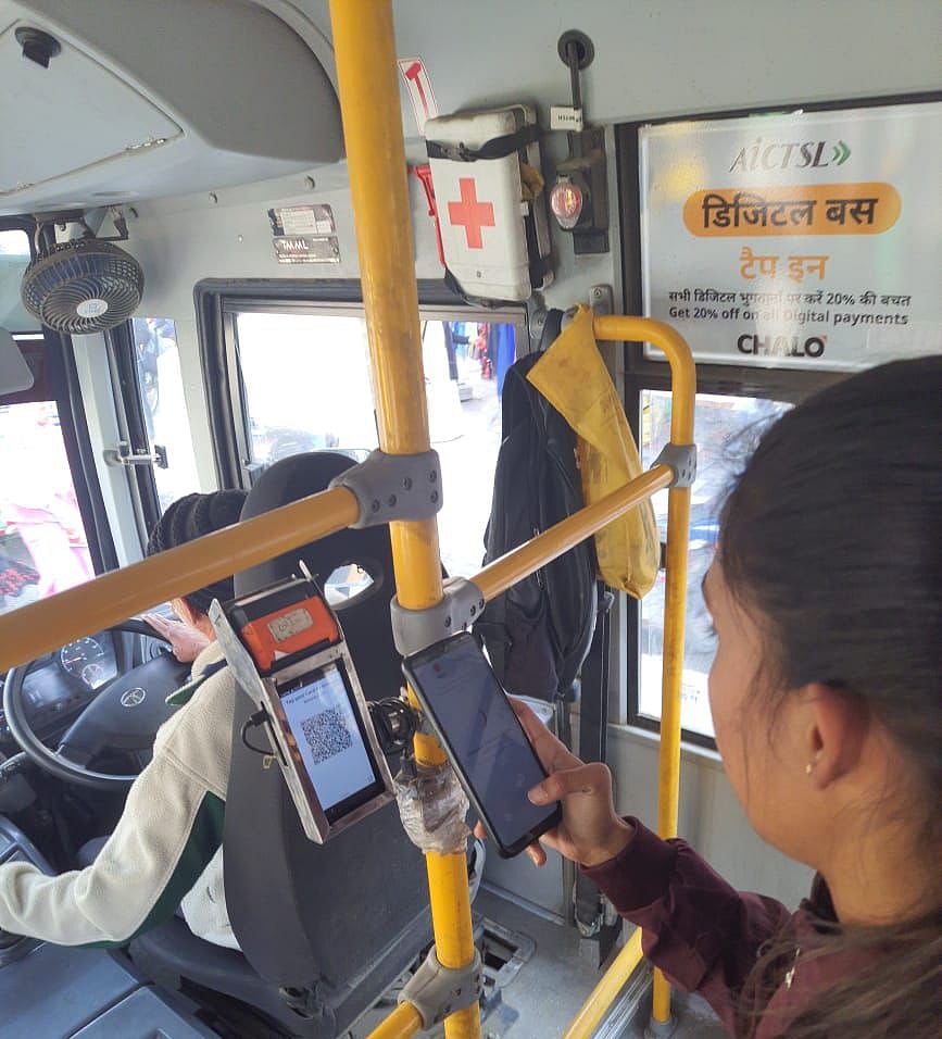 Scan the QR code, go cashless