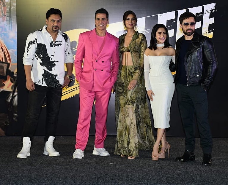 (l-r) Raj Mehta, Akshay Kumar, Diana Penty, Nushrratt Bharuccha, Emraan Hashmi
