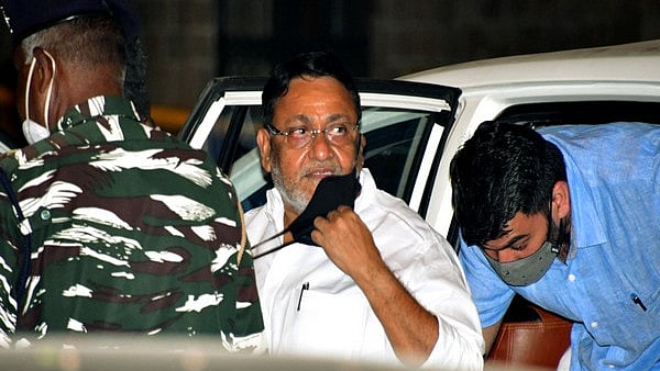 Mumbai Visa Scam: No coercive action Nawab Malik's son & daughter-in-law in forgery case, Court tells Police
