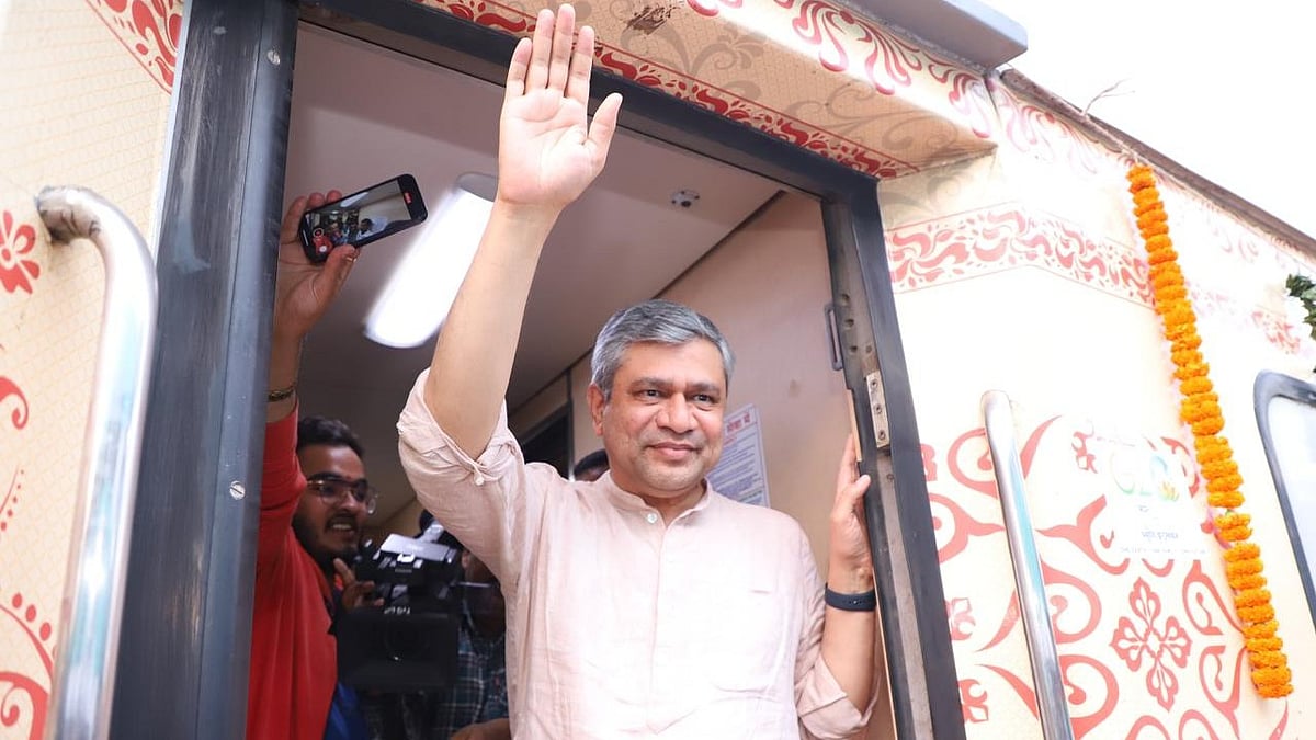 Railway minister Ashwini Vaishnaw flags off Bharat Gaurav AC Deluxe train for 'Garvi Gujarat' tour