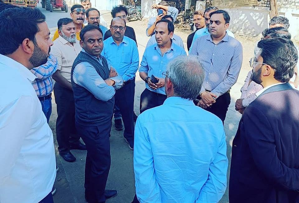 Road widening: Collector discusses resettlement issues