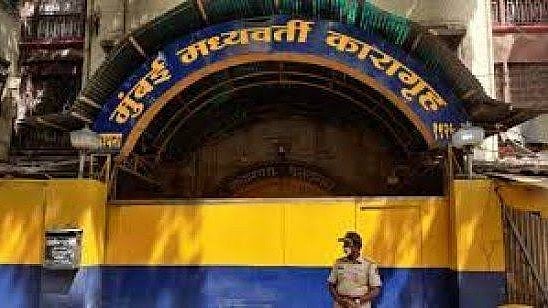 Mumbai: Court warns prison guard for nude search, abusing inmate 