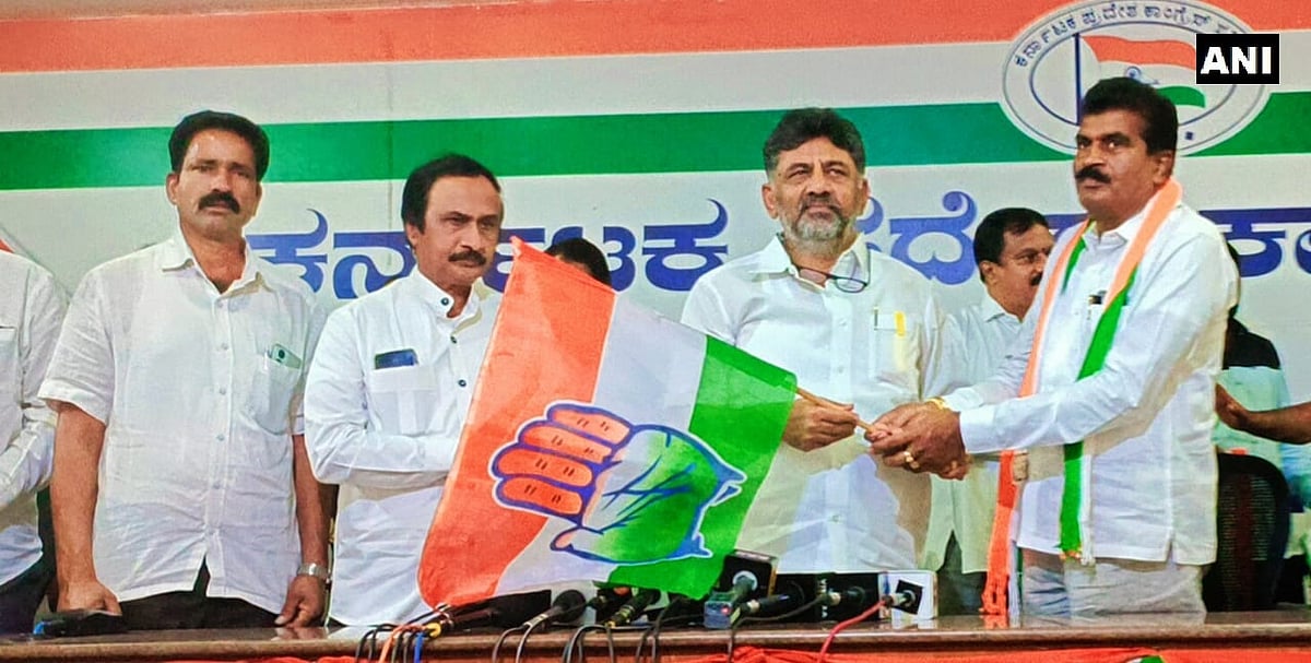 Big setback for BJP in Karnataka ahead of polls as Lingayat leader quits party to join Congress