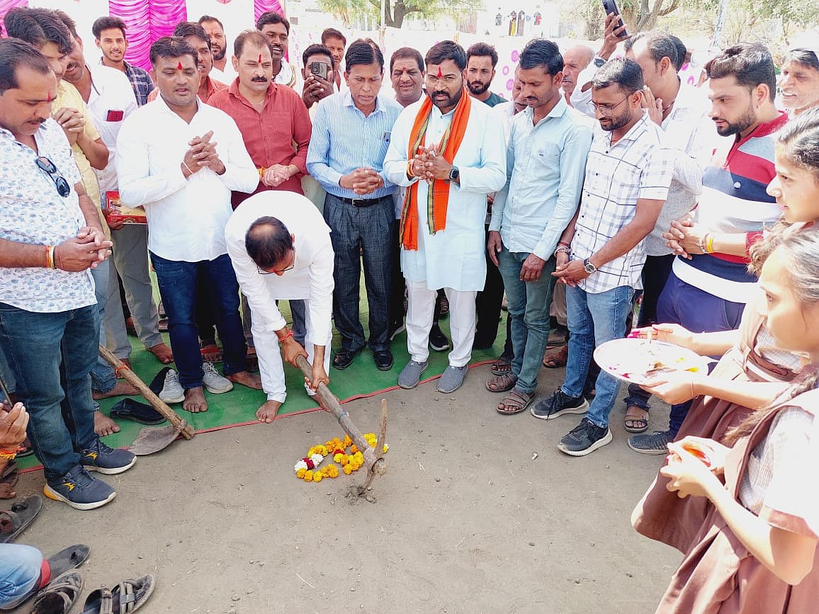 Madhya Pradesh: MLA inaugurates development works during Vikas Yatra