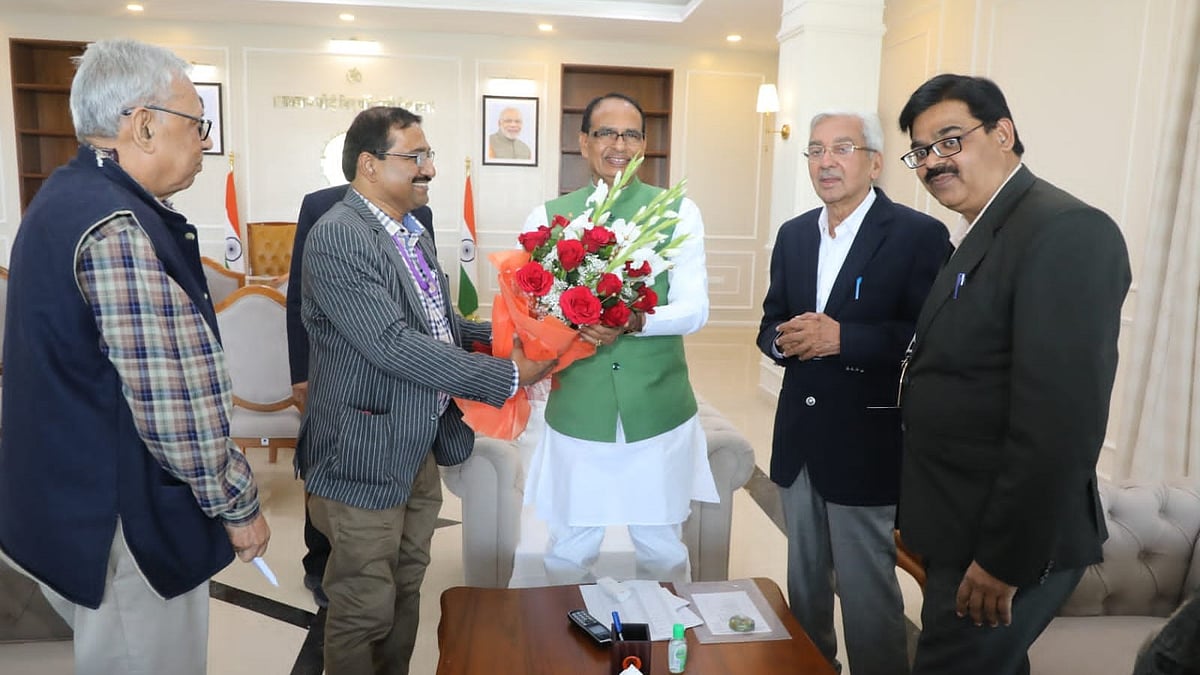Bhopal: MCU Vice Chancellor, PCI sub-committee members meet CM