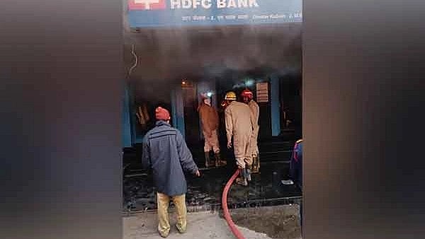 Fire breaks out at HDFC Bank in Delhi's Greater Kailash