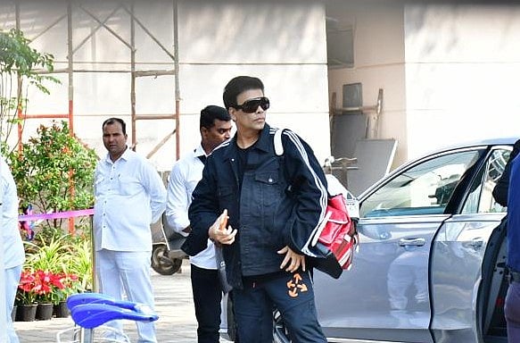 Sidharth Malhotra-Kiara Advani Wedding: Karan Johar, Shahid Kapoor leave for Jaisalmer