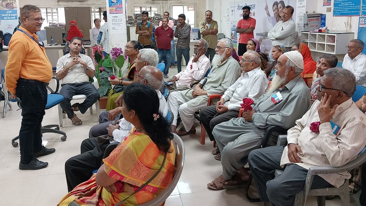 Central Bank of India holds Samman Diwas; honours retired employees and pensioners