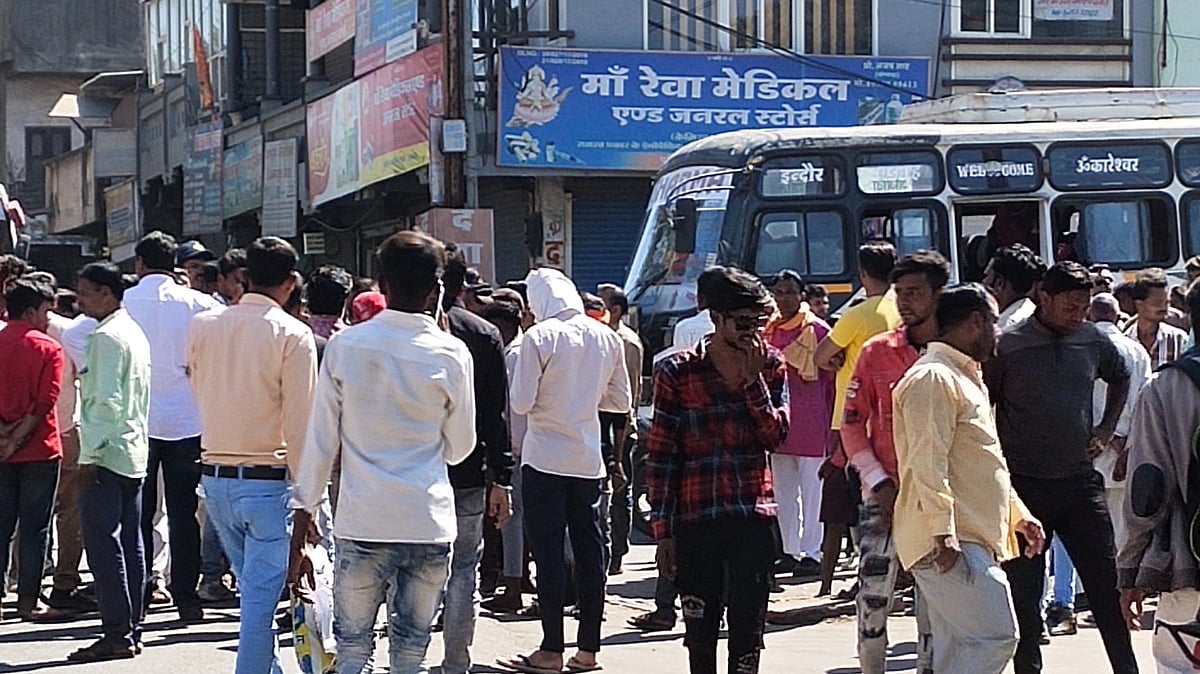 Madhya Pradesh: Four killed as bus hits motorcycle in Sanawad