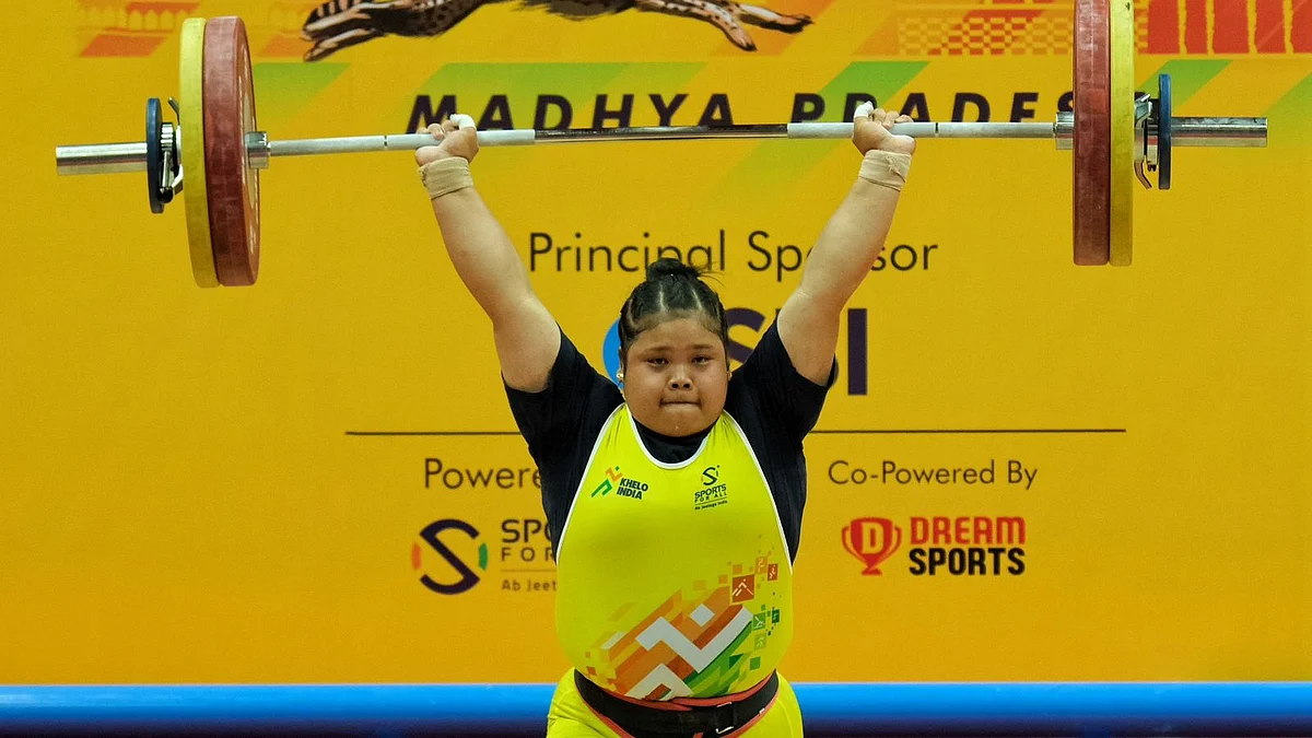 M.Martina Devi of Manipur who created a New National Record in the Snatch, Clean & Jerk and Total in the +81 Kg Girls Weightlifting | 