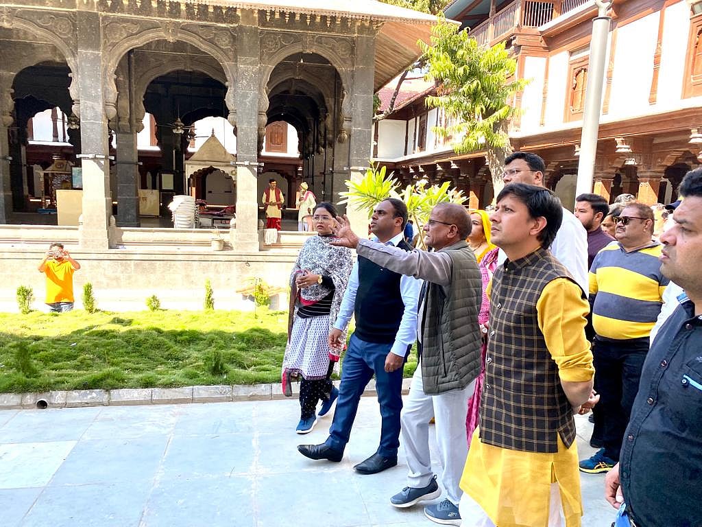 Indore: CM Shivraj Singh Chouhan to inaugurate renovated Rajwada Palace on Monday