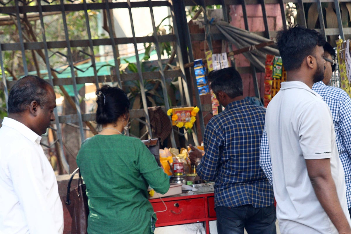 FPJ Correspondent at one of the shops in the vicinity of CSMT station