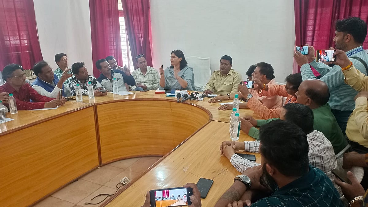 Central Bhairavgarh Jail superintendent Usha Raj addresses a press conference in Ujjain on Saturday | 