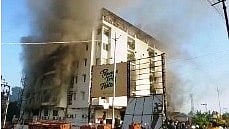 Indore: Over 40 escape unhurt from Rau hotel