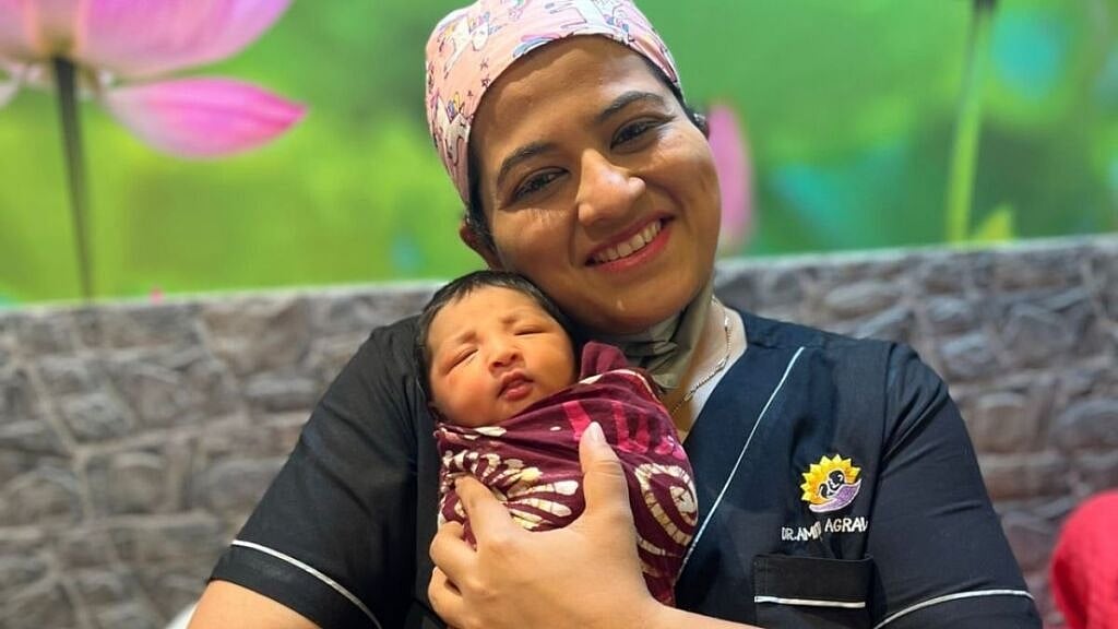 Dr. Amiti Agrawal: A Visionary IVF Consultant & Endoscopic Surgeon Transforming Fertility Care and...