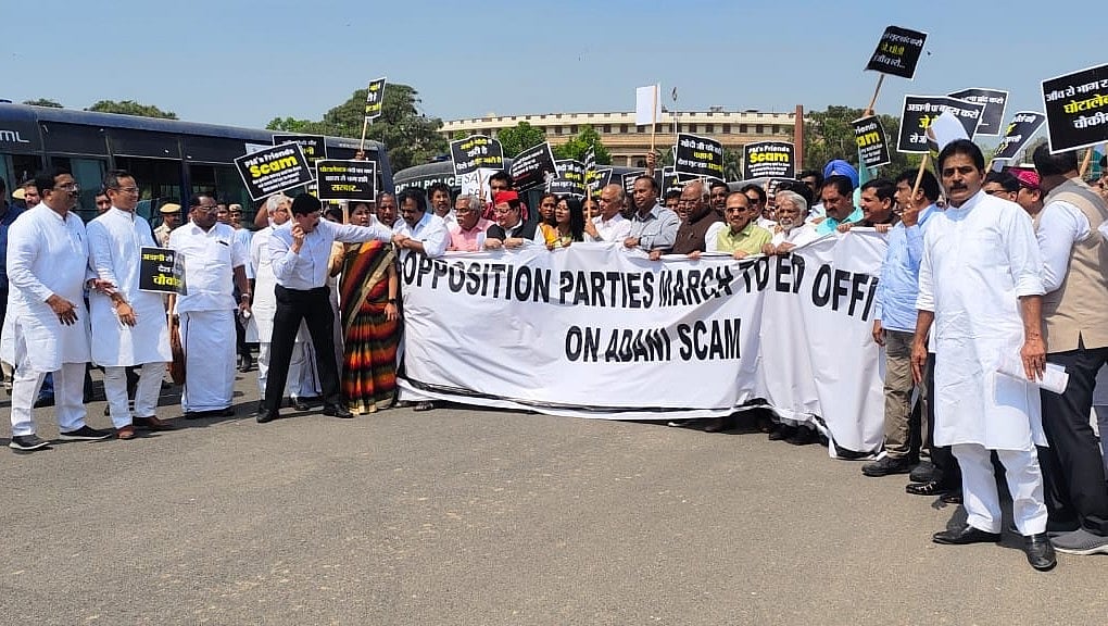 Opposition parties marching towards ED office from Parliament in national capital.  | Twitter