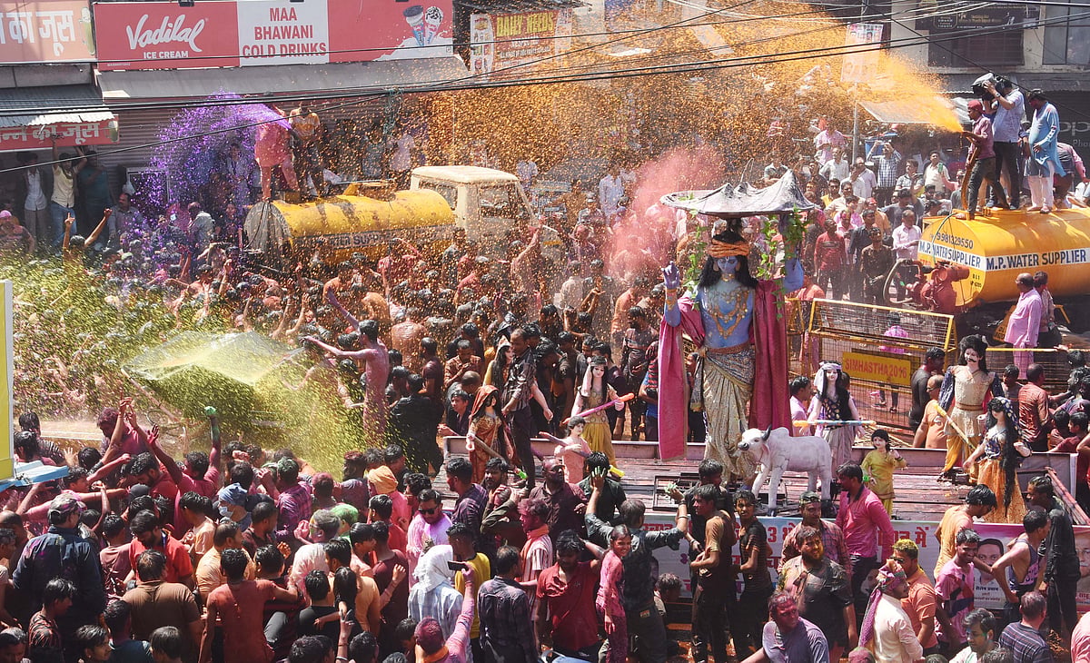 Bhopal: City of Lakes soak in vibrant colours on Rangpanchami