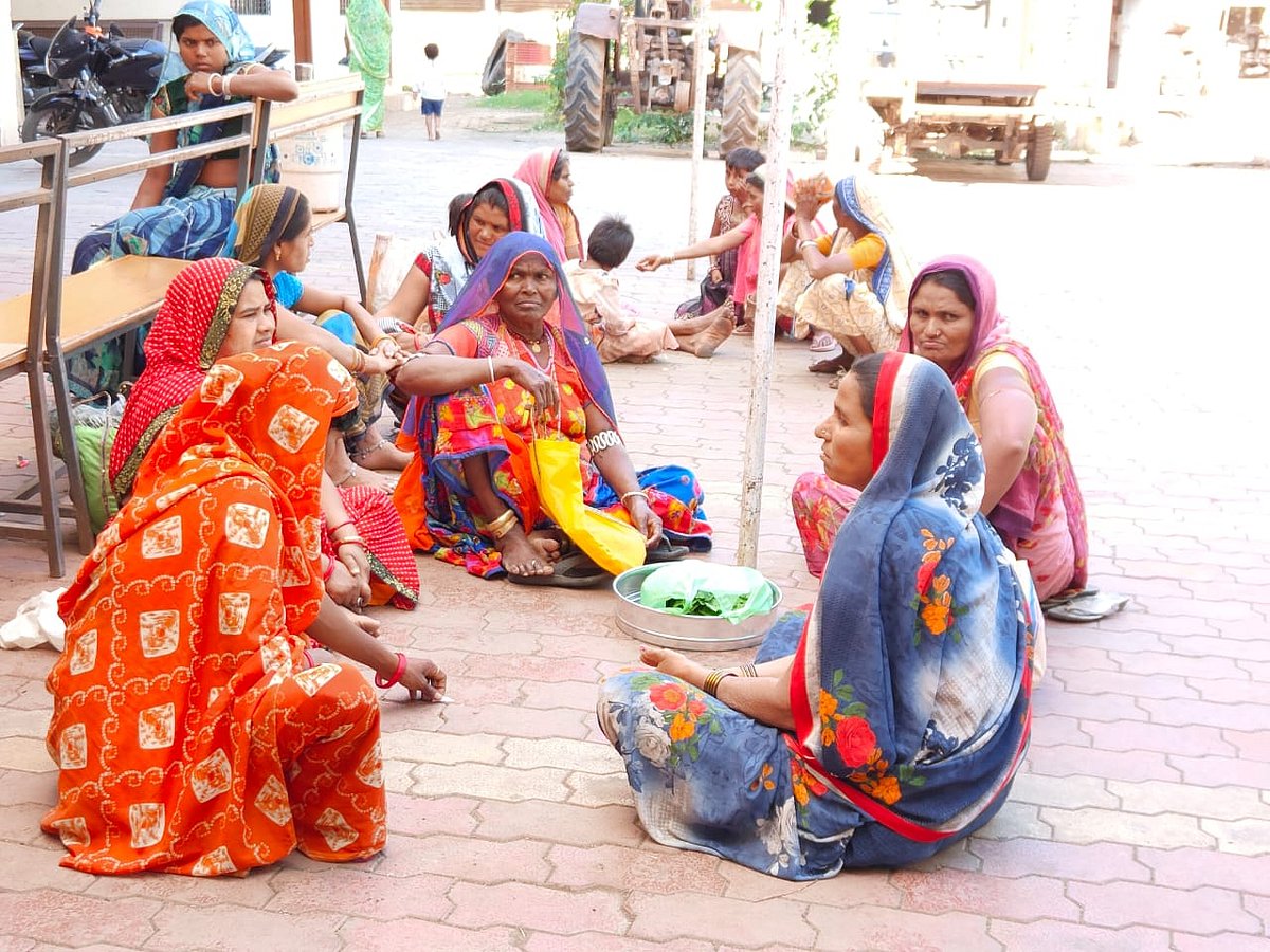 Madhya Pradesh: Ladli Behna Yojana faces technical error, unable to generate OTP in Khetia