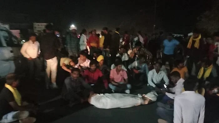 Mhow Tribal's gang-rape & murder Incident: Cremation held peacefully under police cover