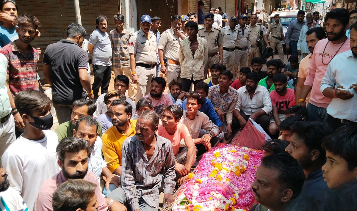Madhya Pradesh: Missing girl found dead, VHP, Bajrang Dal launch sit-in protest in Agar