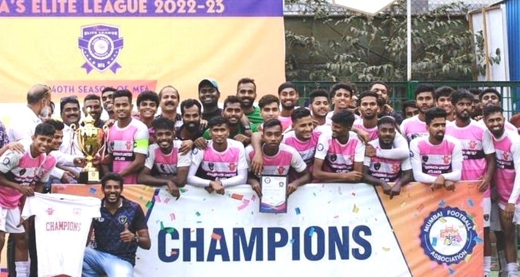 Atlanta FC (Ambernath United) team members pose with the MFA Elite Premier League trophy. The champs Atlanta FC defeated Karnatak SA 2-0 in the concluding league match of the MFA league at the Neville D’Souza ground, Bandra.