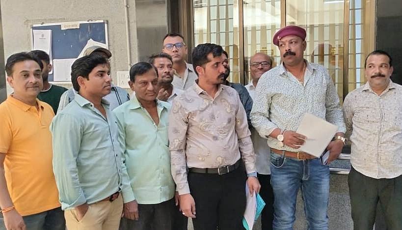 Broadening of road for Metro development: Bengali Square residents present memo to collector 