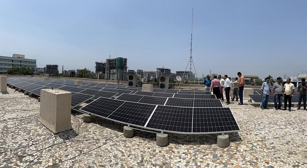Mumbai: BMC's M west ward office to save over ₹40K a month with new solar project on its terrace | FPJ