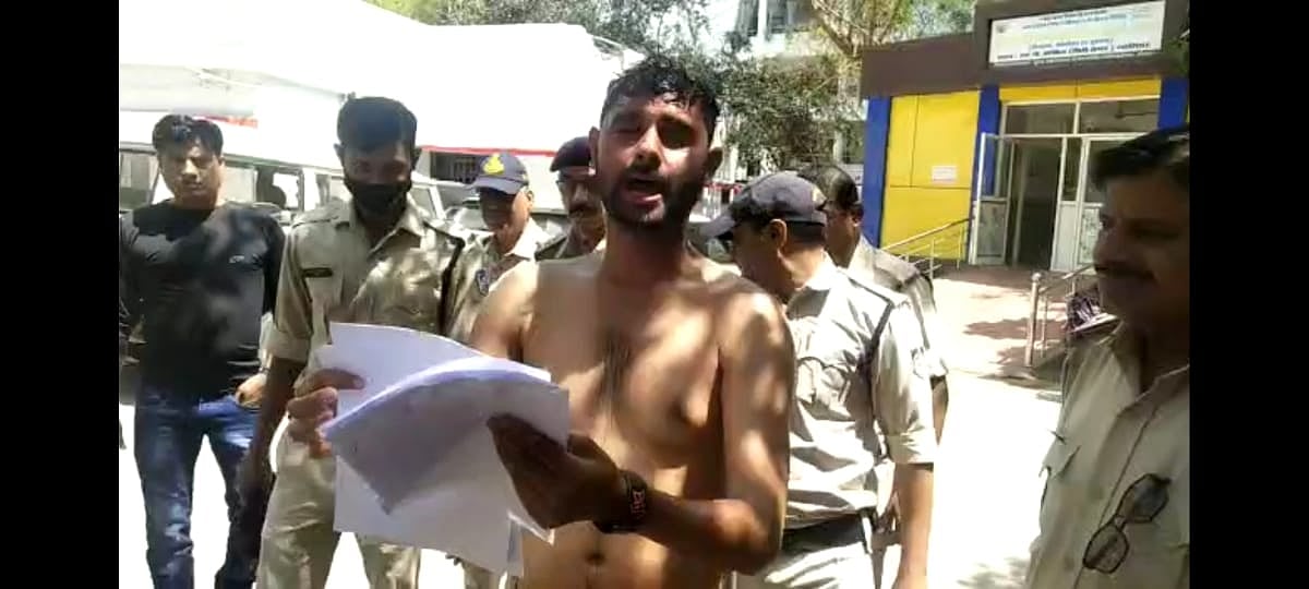 Caught on Cam: Man attempts self-immolation at SP Office in Gwalior, accuses woman of harassment