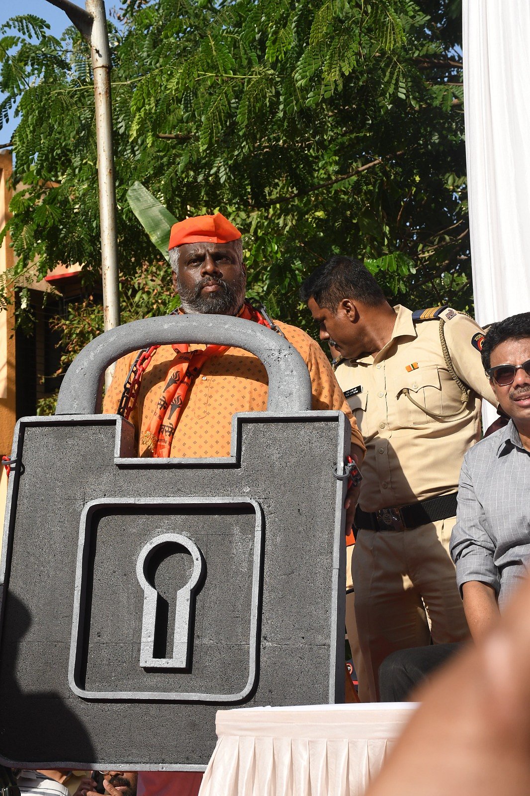 Aaditya displayed a lock and said it was high time the police commissionerate was locked