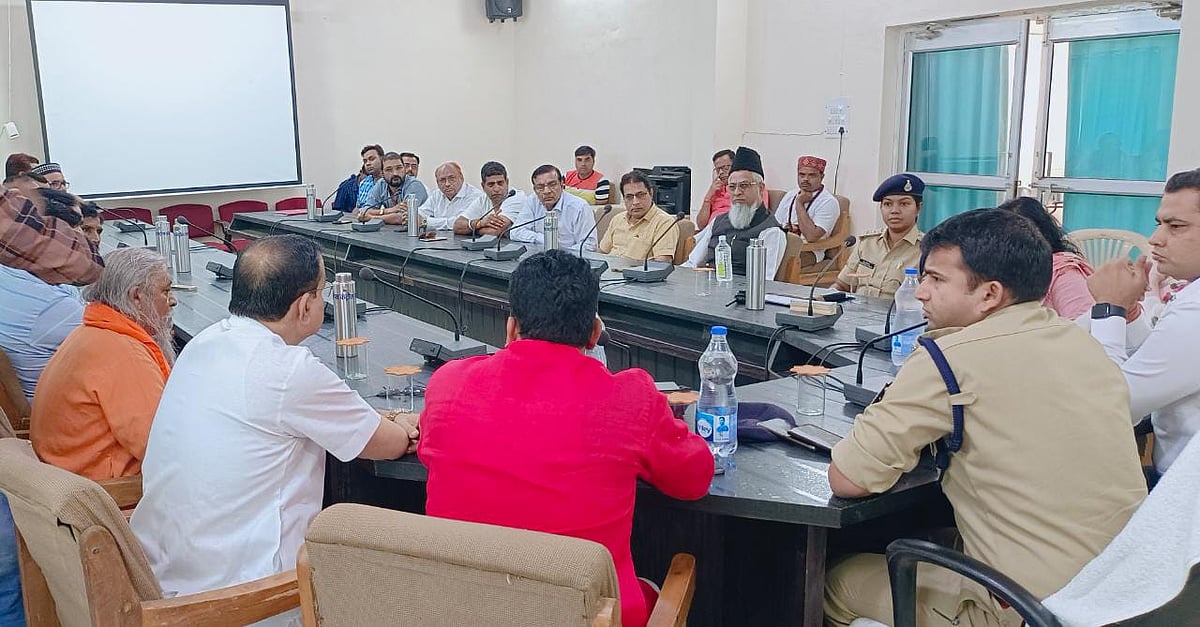 Indore: Officers directed to earmark places for vehicle parking 
