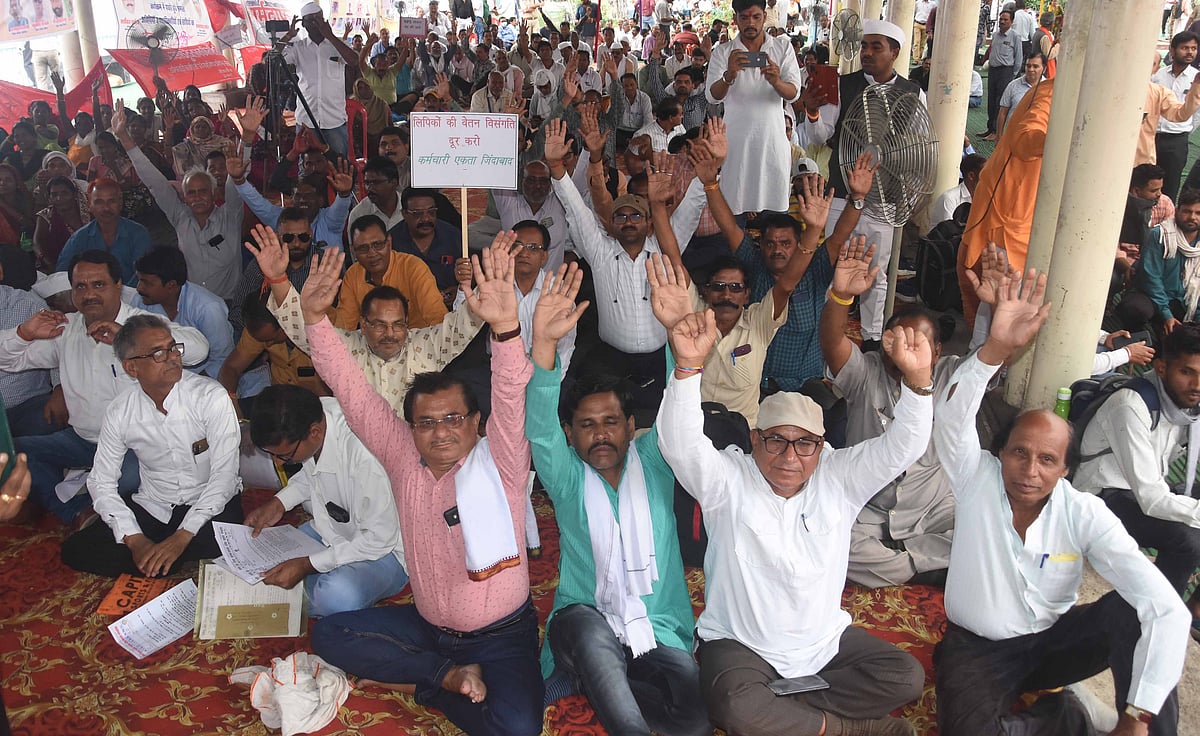 Bhopal: Employees from across state stage protest for 17 demands