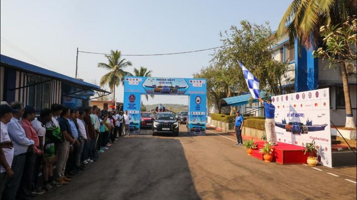 Goa: Naval car rally flagged off from Vasco to Gujarat 