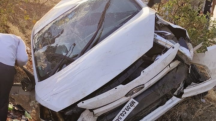 Madhya Pradesh: Car turns turtle, five of family hurt in Badnawar
