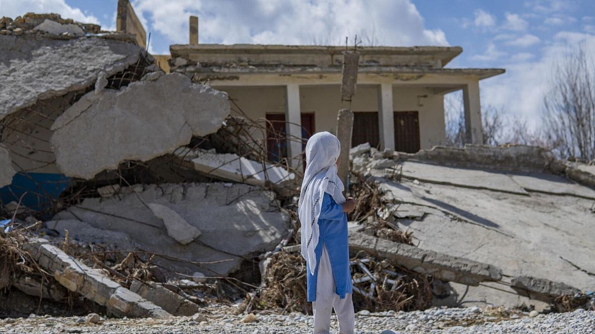Pakistan: 20,000 public schools destroyed in Sindh due to floods last year