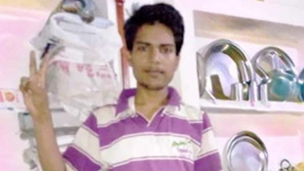 MP: Unable to study due to poor financial condition, B.Sc student dies by bursting firecracker in mouth in Sheopur